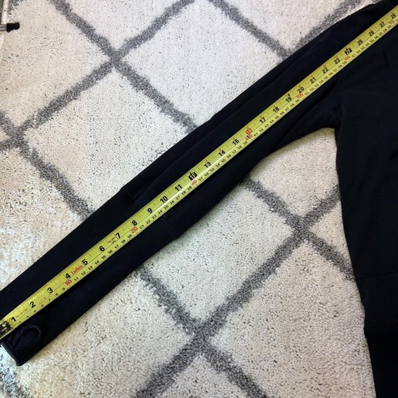 Lululemon Women’s 8 Raja Black Reversible Full Zip Jacket All Season Yoga Layer - Picture 6 of 11
